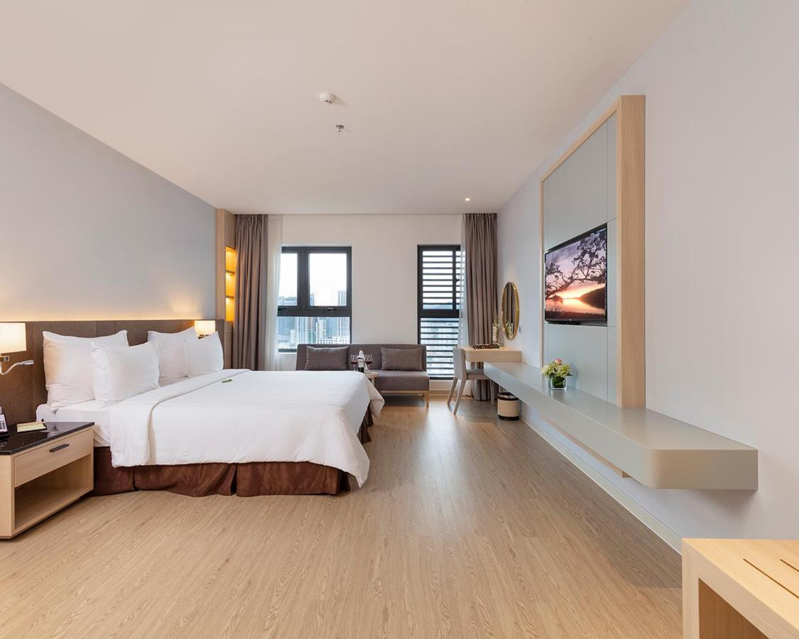 Dqua Hotel Нячанг Екстер'єр фото