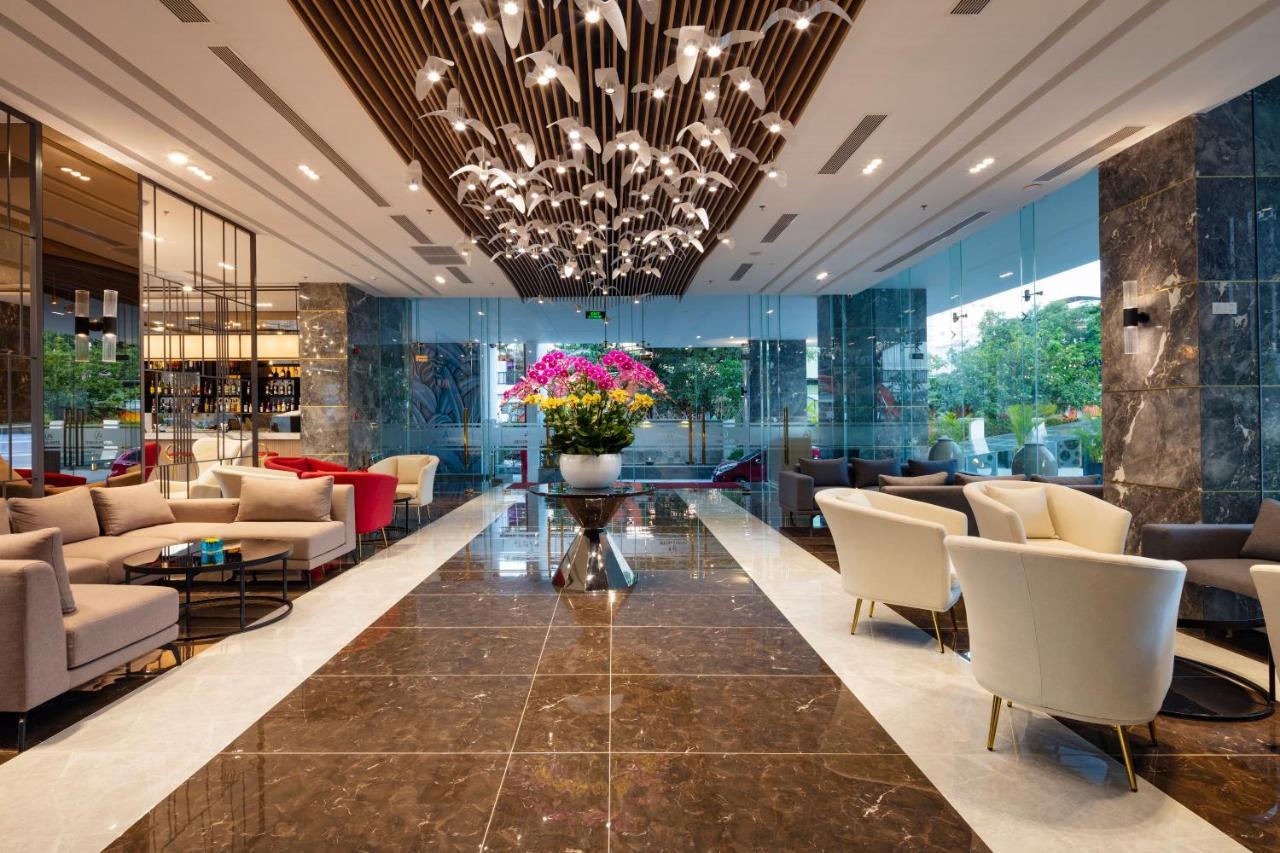 Dqua Hotel Нячанг Екстер'єр фото