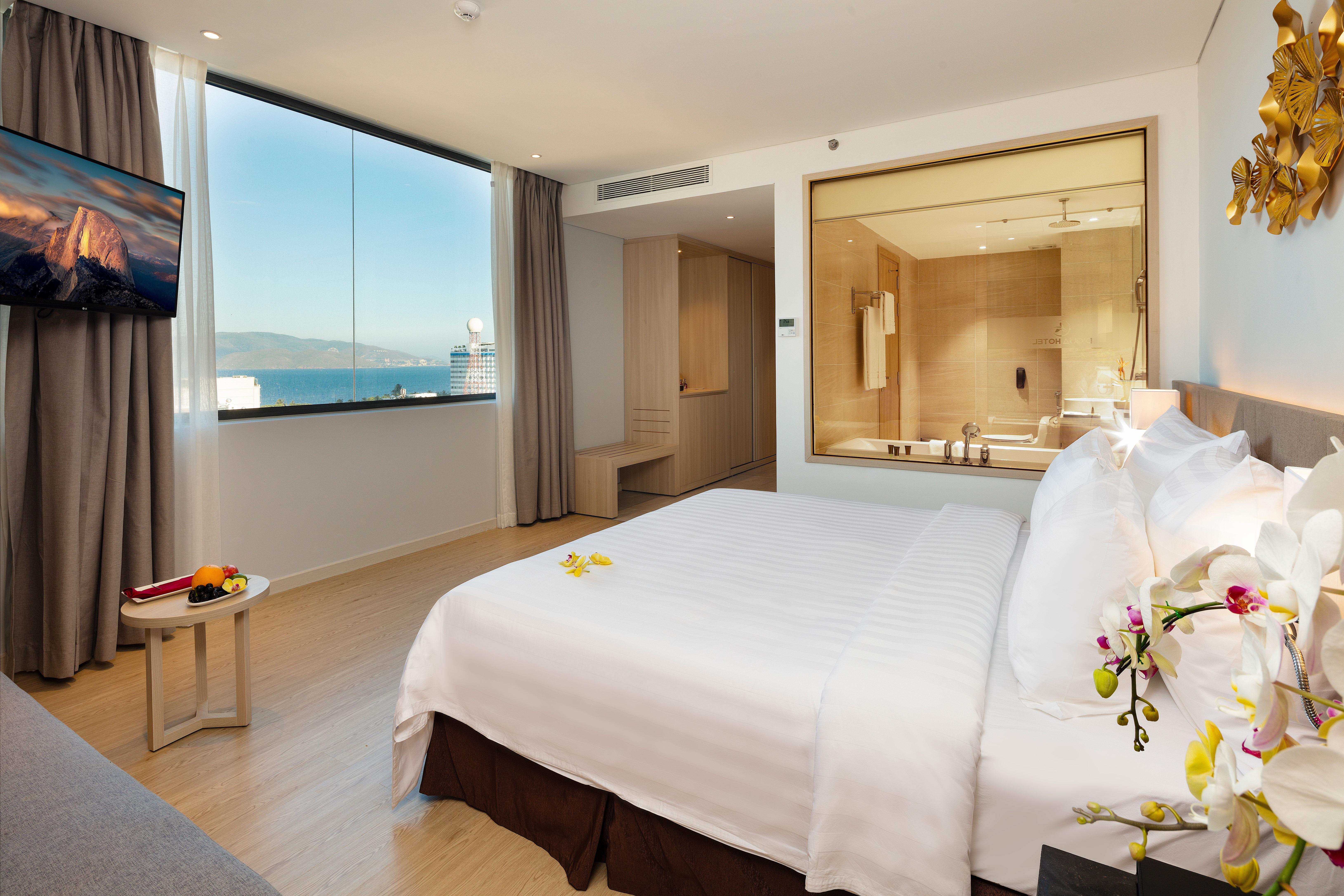 Dqua Hotel Нячанг Екстер'єр фото