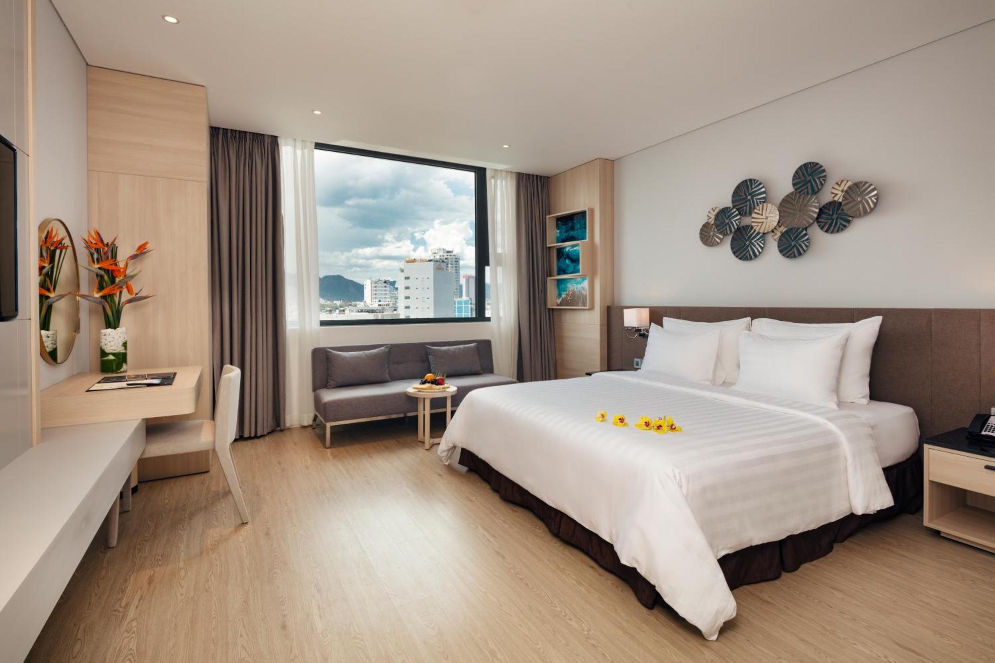 Dqua Hotel Нячанг Екстер'єр фото