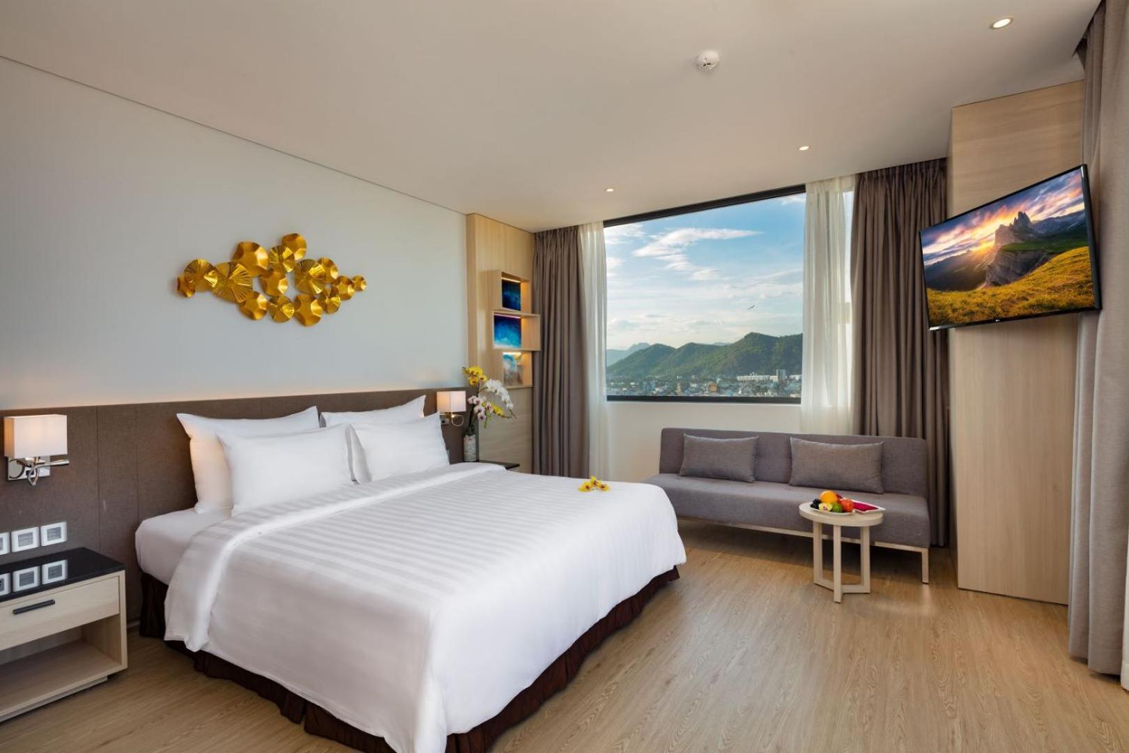 Dqua Hotel Нячанг Екстер'єр фото