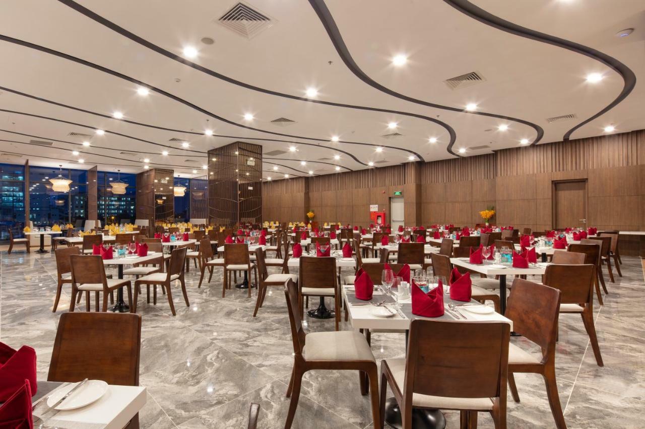 Dqua Hotel Нячанг Екстер'єр фото