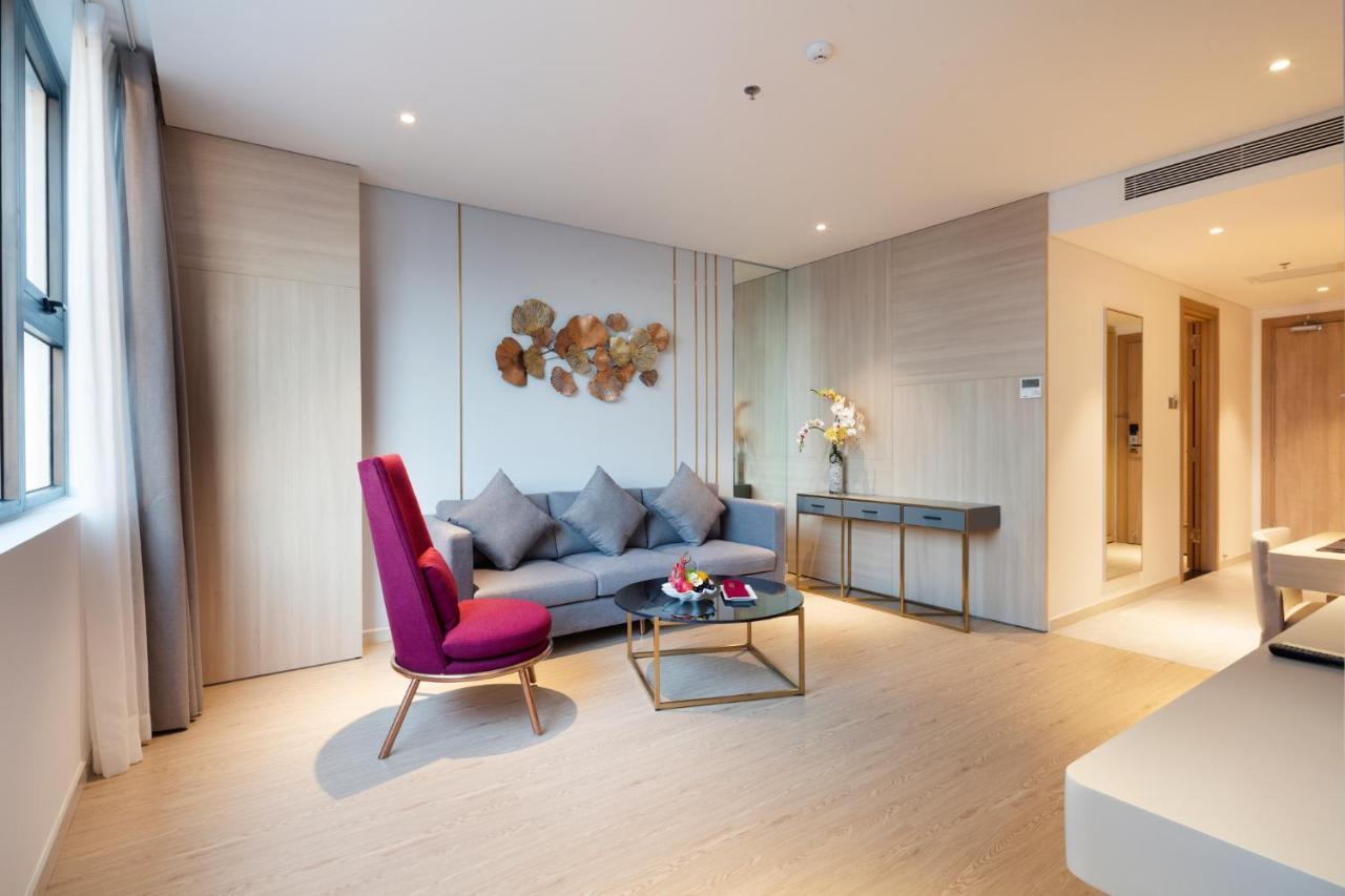 Dqua Hotel Нячанг Екстер'єр фото